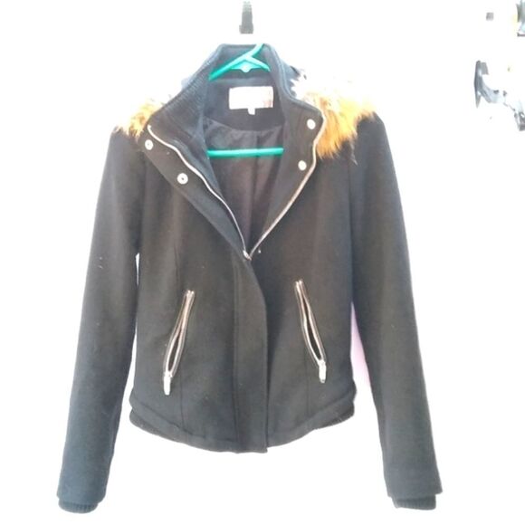 Trafaluc coat  - Picture 1 of 4